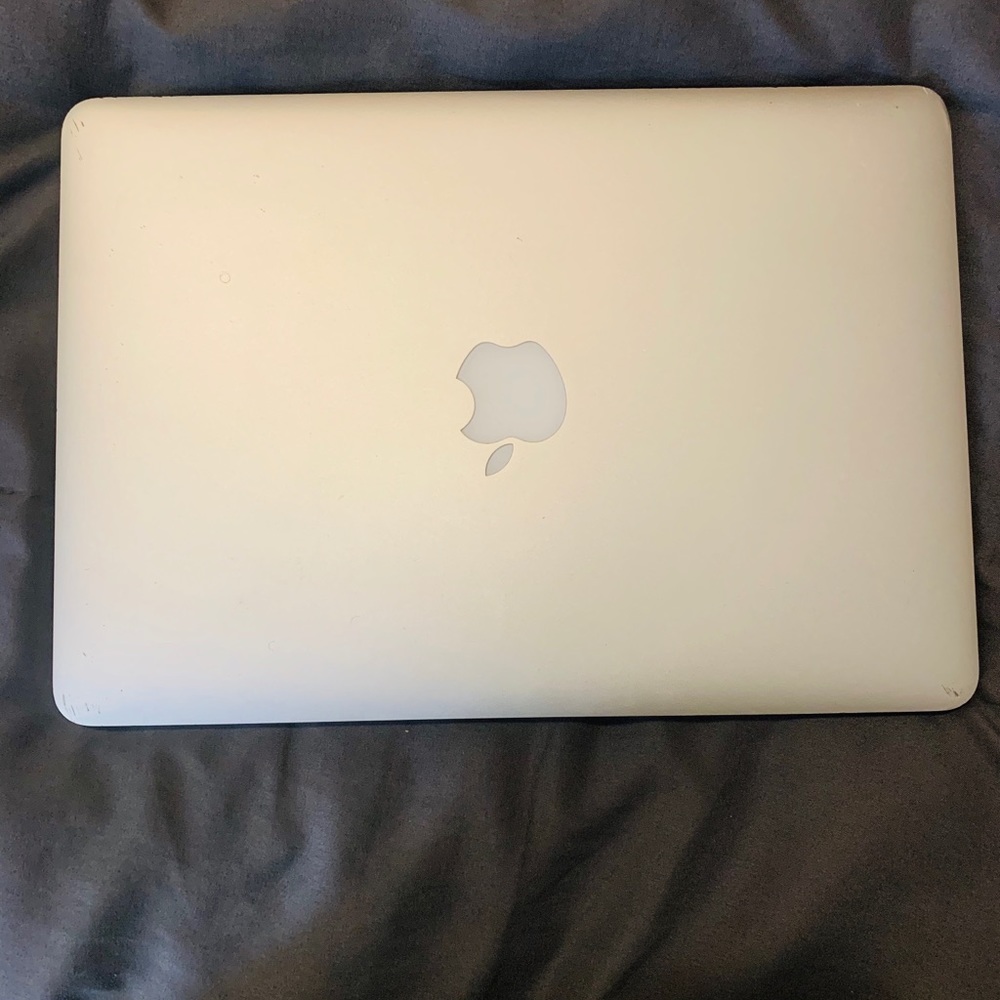 Apple MacBook Pro - Picture 4 of 6